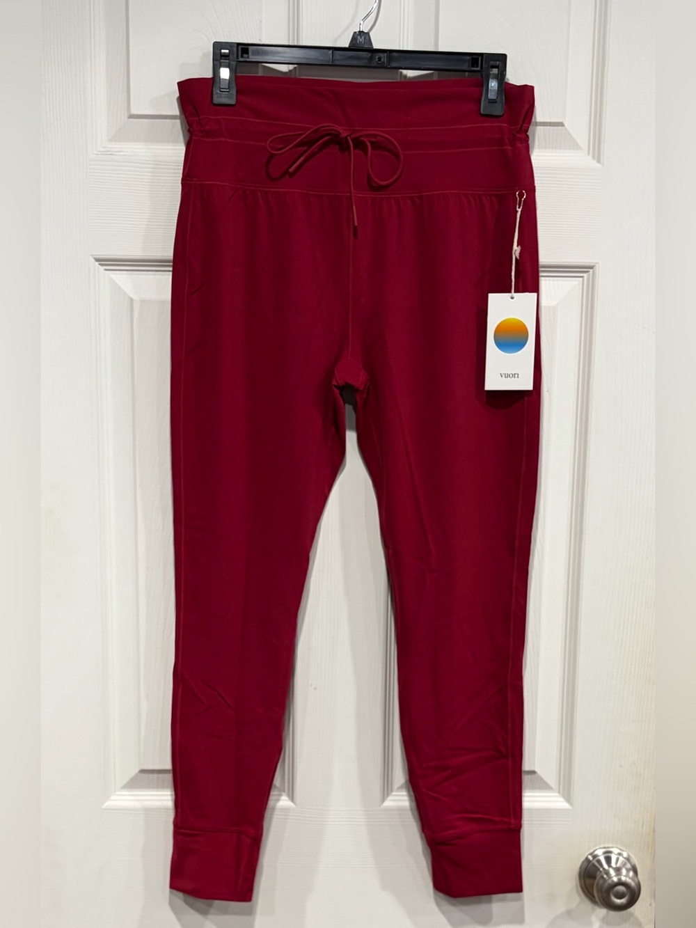 Vuori Women's XL Daily Form Legging Strawberry Red Tights NWT 24.5" Inseam